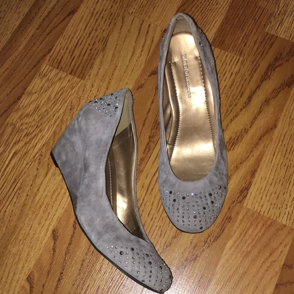 BCBG wedges shoes suede grey with crystals